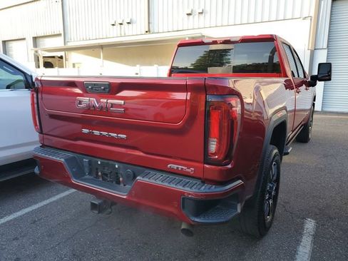 Used 2022 GMC Sierra 2500 AT4 w/ AT4 Premium Plus Package AWD/4WD image 4