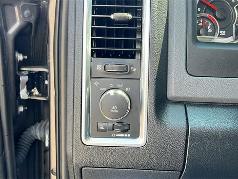 Used 2018 RAM 1500 Outdoorsman image 14