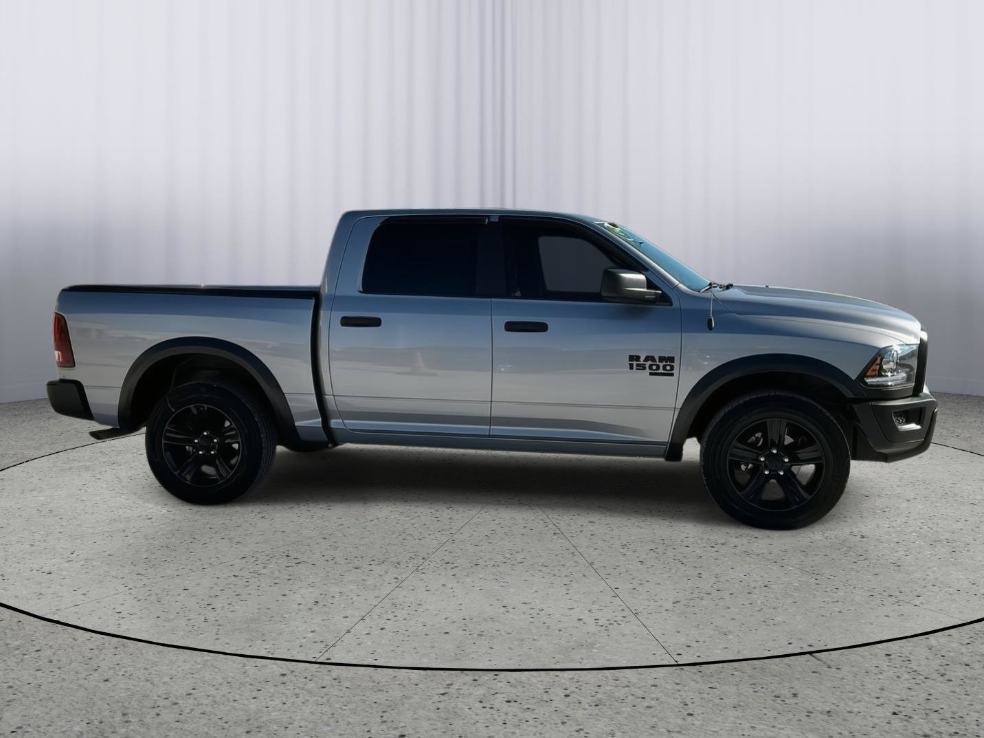 Used 2024 RAM 1500 Warlock AWD/4WD image 6