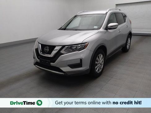 Used 2018 Nissan Rogue SV image 1