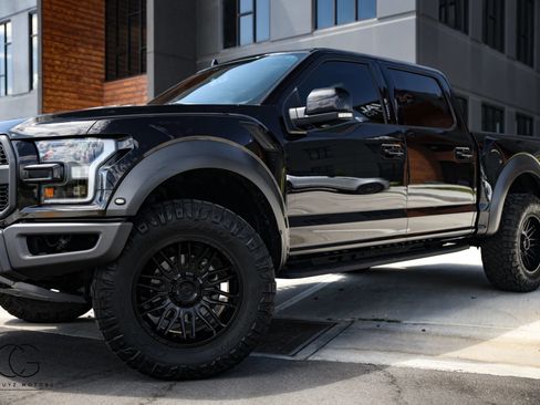 Used 2019 Ford F150 Raptor w/ Equipment Group 802A Luxury AWD/4WD image 5
