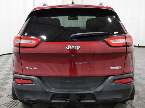 Used 2015 Jeep Cherokee Latitude AWD/4WD image 26
