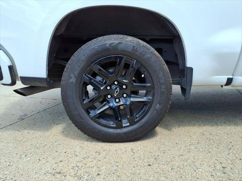 Used 2023 Chevrolet Silverado 1500 RST w/ LPO, Dark Essentials Package AWD/4WD image 7