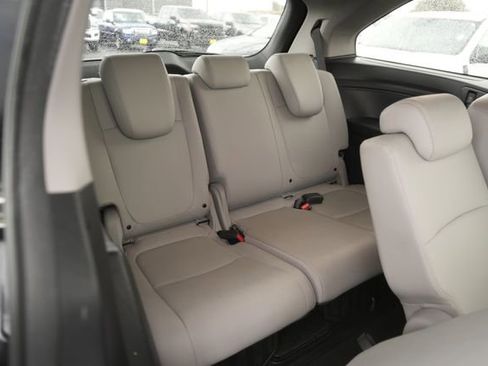 Used 2019 Honda Odyssey EX-L image 16