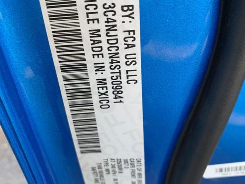 Used 2025 Jeep Compass Limited image 10