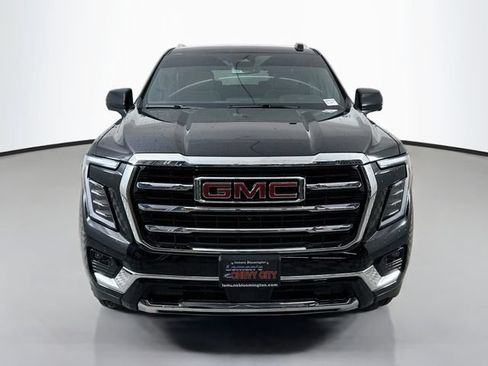 Used 2025 GMC Yukon XL Elevation AWD/4WD image 2