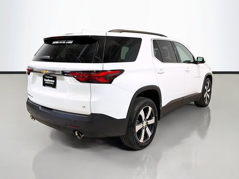Used 2023 Chevrolet Traverse LT w/ LT Premium Package AWD/4WD image 9