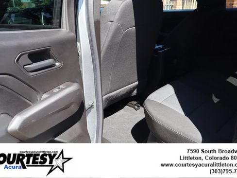 Used 2024 Chevrolet Colorado Trail Boss w/ Technology Package AWD/4WD image 25