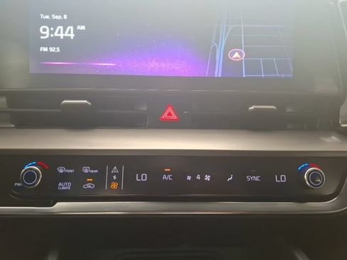 Used 2023 Kia Sportage EX FWD image 28