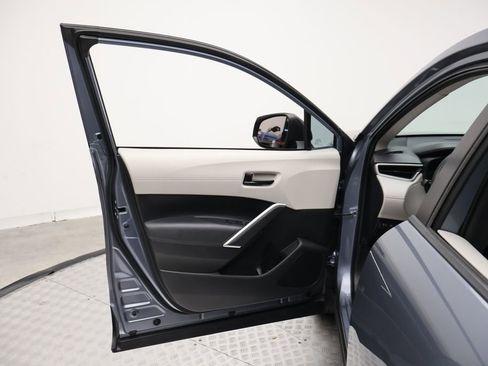 Certified 2022 Toyota Corolla Cross L AWD/4WD image 16