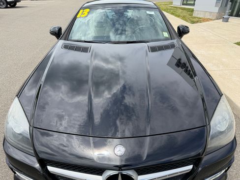 Used 2013 Mercedes-Benz SLK 250 image 5