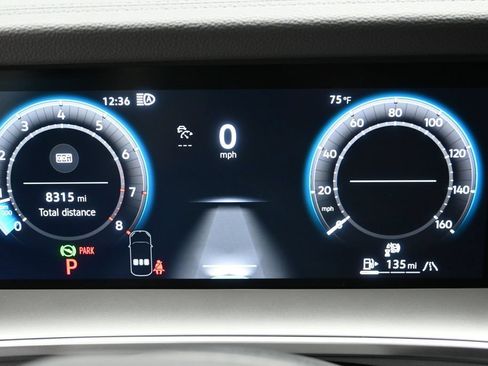 Used 2025 Volkswagen Tiguan SE R-Line AWD/4WD image 18