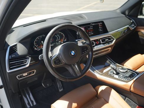 Used 2019 BMW X5 xDrive40i w/ M Sport Package AWD/4WD image 9