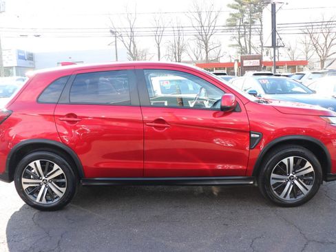 Used 2025 Mitsubishi Outlander Sport ES image 6