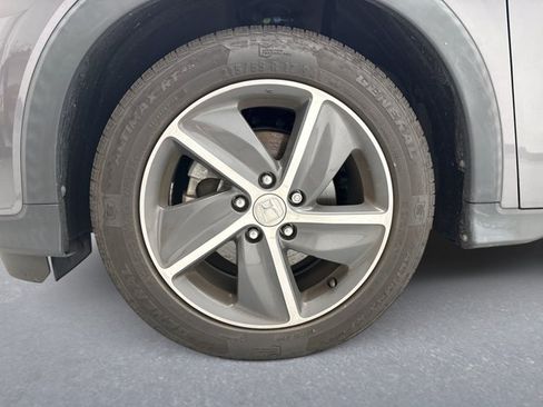 Used 2022 Honda HR-V EX image 11