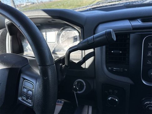 Used 2017 RAM 1500 Express image 11