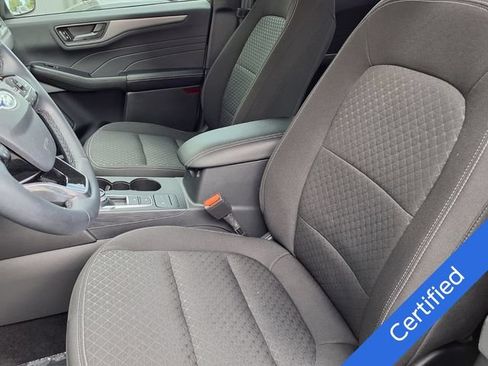 Certified 2024 Ford Escape Active AWD/4WD image 3