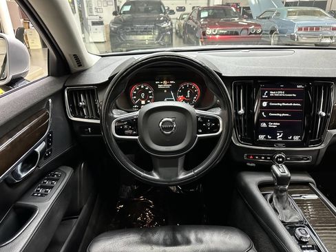 Used 2018 Volvo S90 T5 Momentum w/ Convenience Package image 19