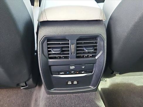 Used 2023 BMW M3 image 18