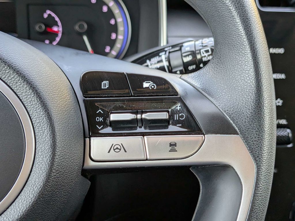 Certified 2023 Hyundai Tucson SEL AWD/4WD image 32