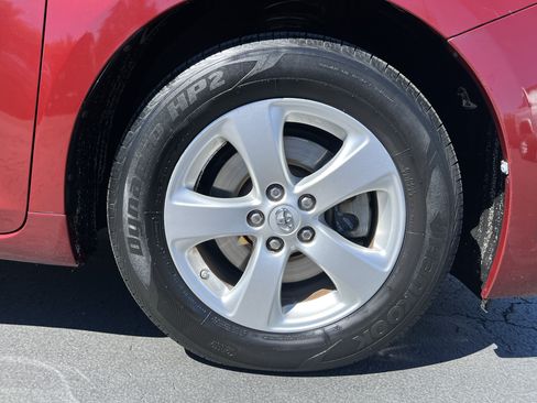Used 2014 Toyota Sienna LE FWD image 9