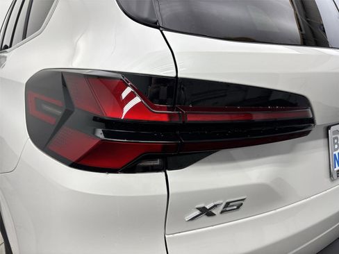 New 2026 BMW X5 xDrive40i w/ Climate Comfort Package image 19