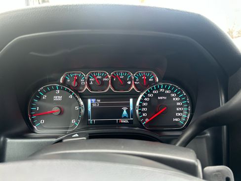 Used 2019 Chevrolet Silverado 1500 LT image 9