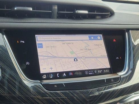 Certified 2023 Cadillac XT6 Premium Luxury FWD image 26