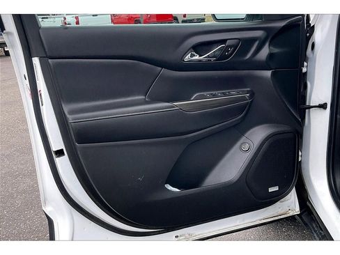 Used 2018 GMC Acadia SLT image 23