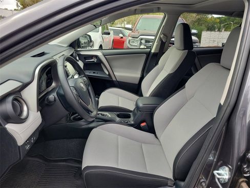 Used 2018 Toyota RAV4 XLE image 26