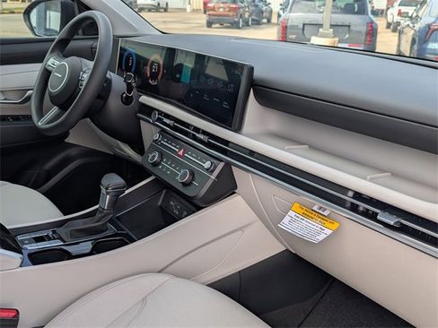 New 2026 Hyundai Tucson SE image 27