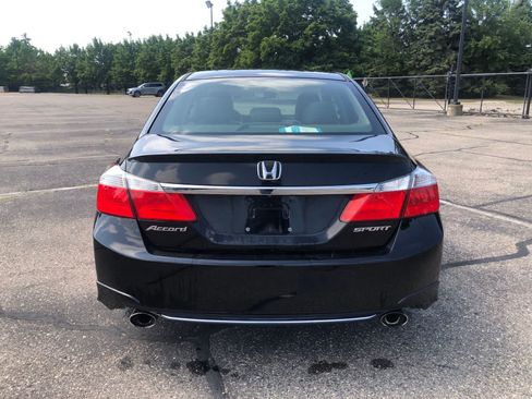 Used 2014 Honda Accord Sport image 4