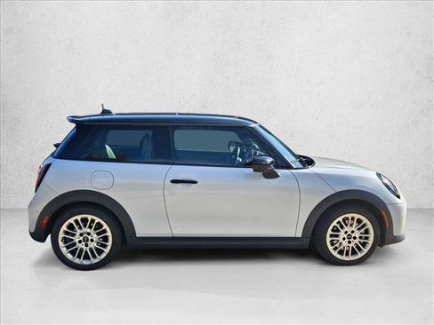 Certified 2025 MINI Cooper S image 4