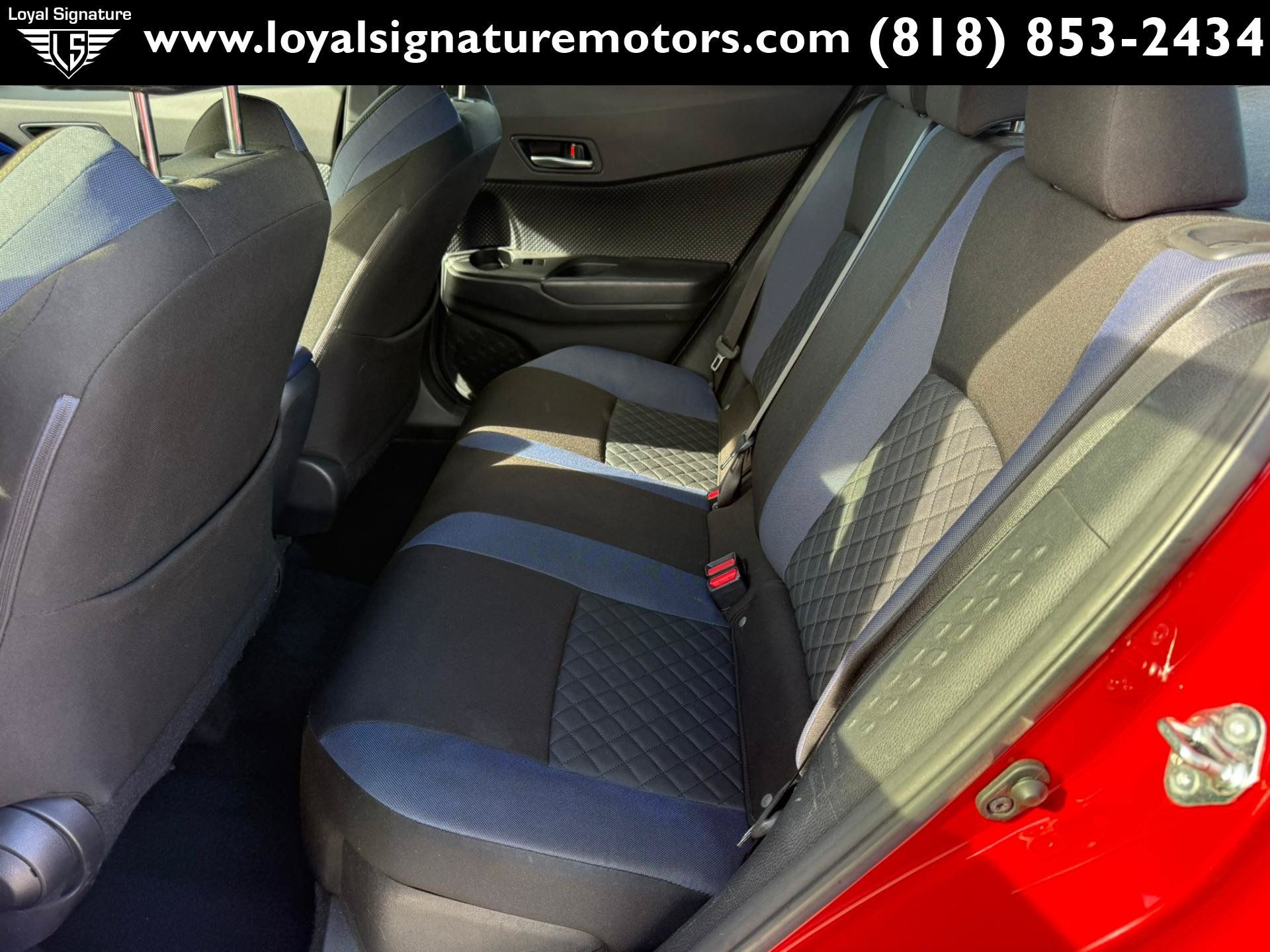 Used 2020 Toyota C-HR XLE FWD image 11