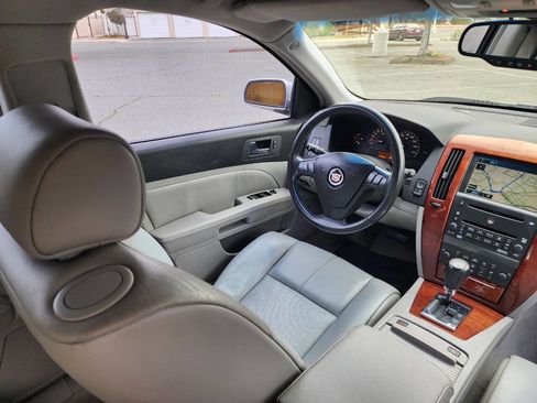 Used 2006 Cadillac STS w/ Preferred Equipment Group image 33