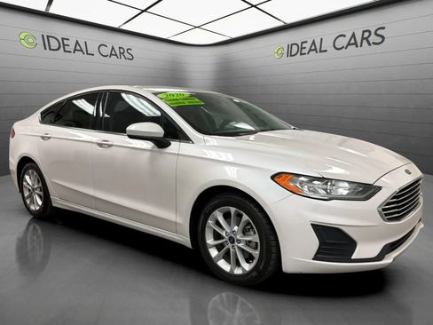 Used 2020 Ford Fusion SE FWD image 3