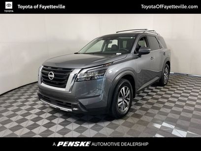 Used 2024 Nissan Pathfinder SL