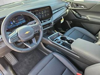 New 2026 Chevrolet Equinox LT w/ Convenience Package II FWD video 3
