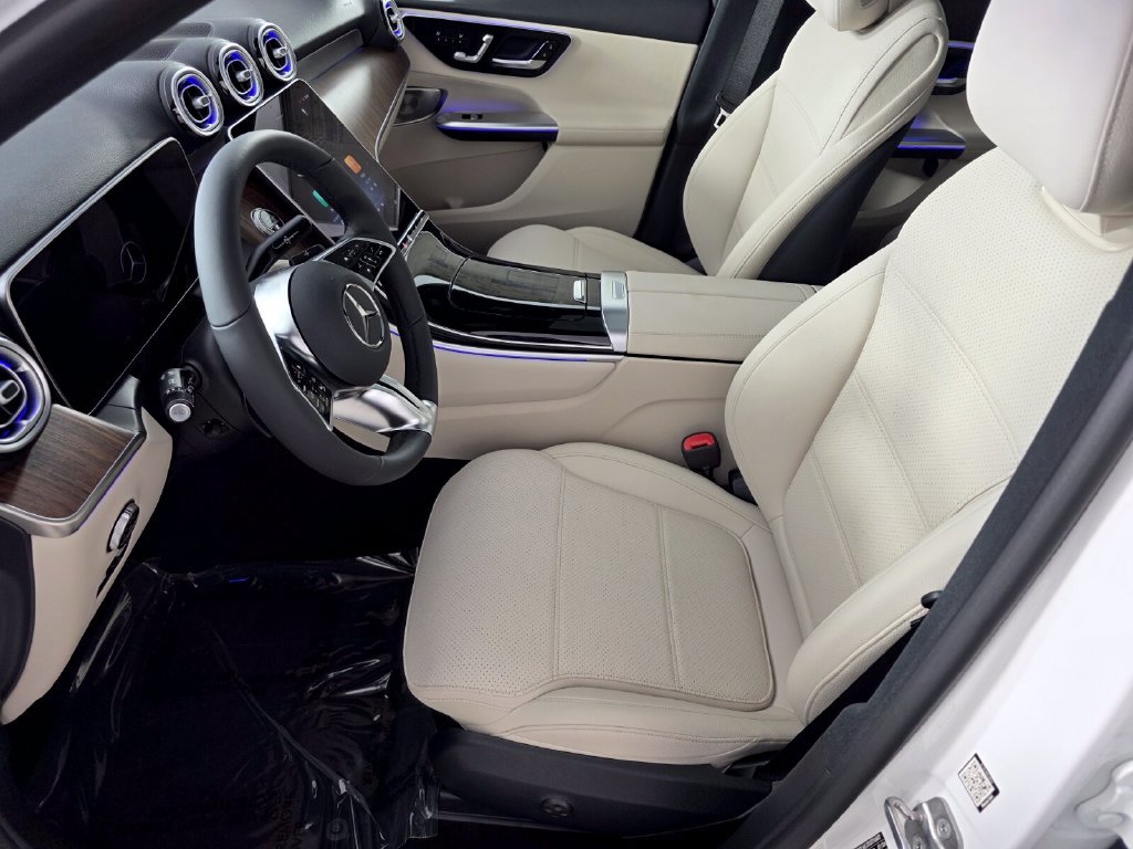 New 2027 Mercedes-Benz GLC 300 4MATIC image 6