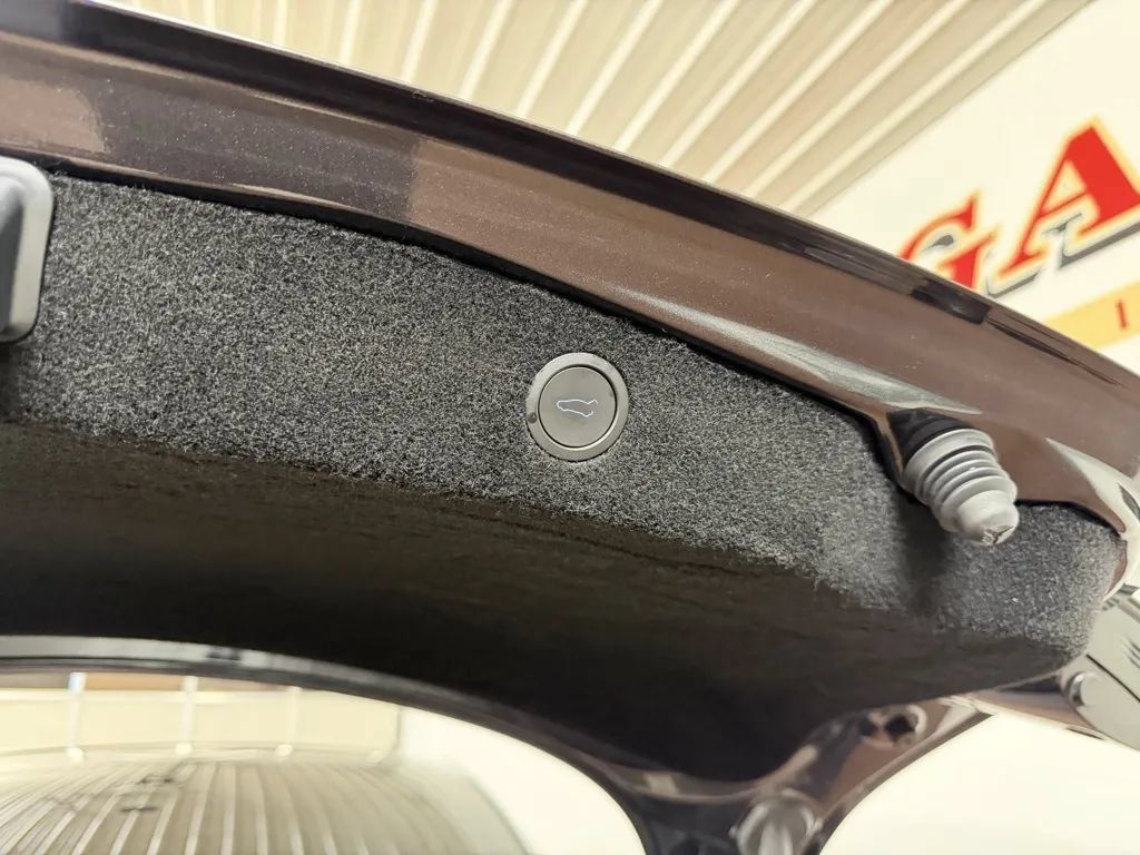 Used 2025 Tesla Model 3 Long Range AWD/4WD image 37