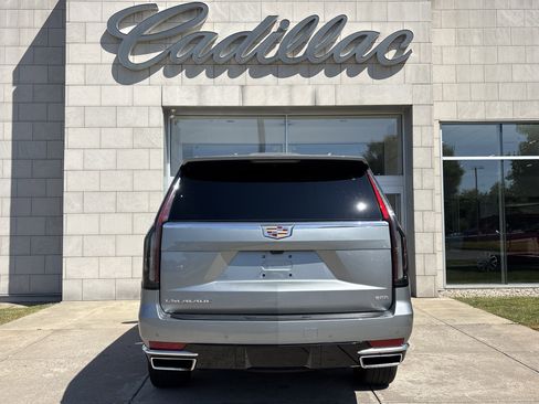 Used 2024 Cadillac Escalade Premium Luxury w/ LPO, Floor Liner Package image 6