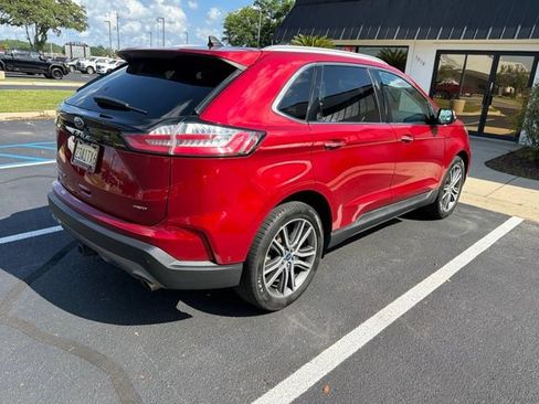 Used 2021 Ford Edge Titanium w/ Equipment Group 301A AWD/4WD image 2
