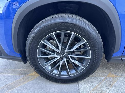 Certified 2025 Lexus NX 250 FWD w/ Premium Package image 10