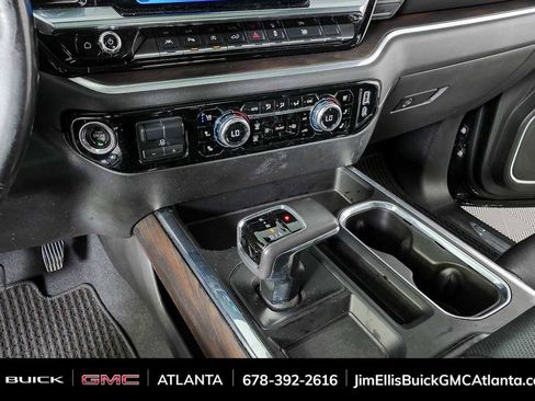 Used 2022 GMC Sierra 1500 SLT w/ SLT Premium Plus Package RWD image 18