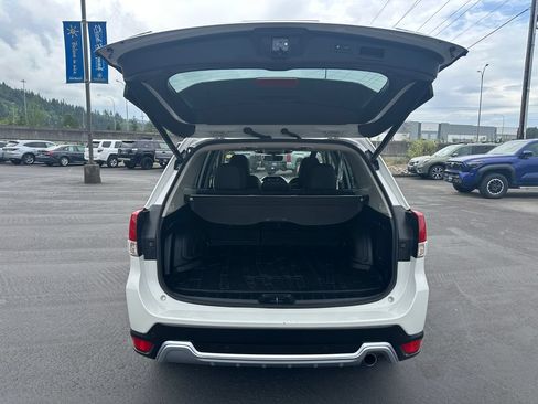 Used 2022 Subaru Forester Touring AWD/4WD image 11