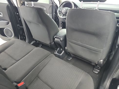 Used 2017 Honda HR-V EX image 11