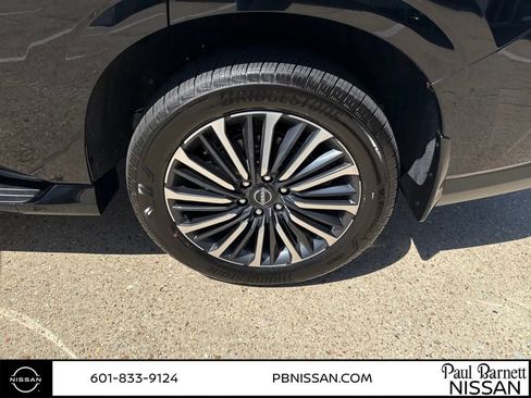 New 2025 Nissan Armada Platinum Reserve image 30