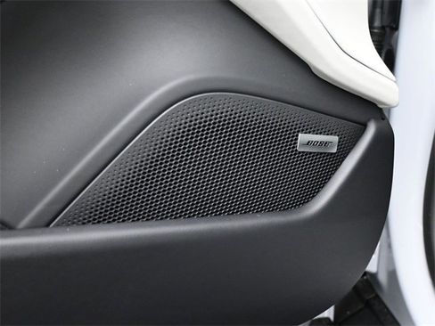 New 2025 Porsche Taycan image 17