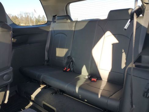 Used 2017 GMC Acadia Limited SLT image 26