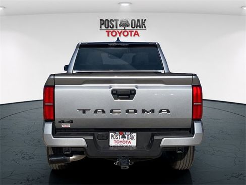 Used 2025 Toyota Tacoma SR5 image 6